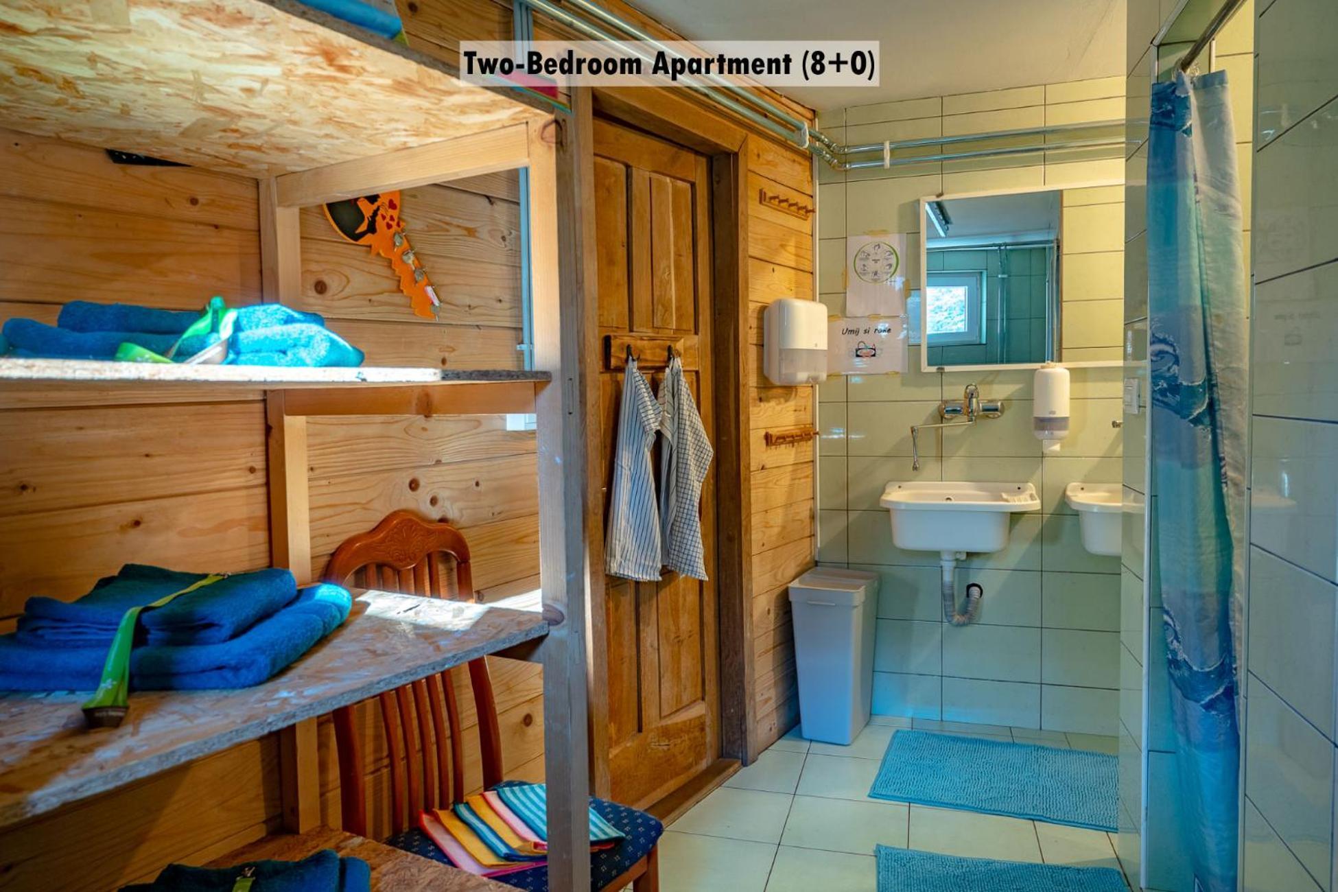 Apartments Farm House Uric Jesenice Exteriör bild