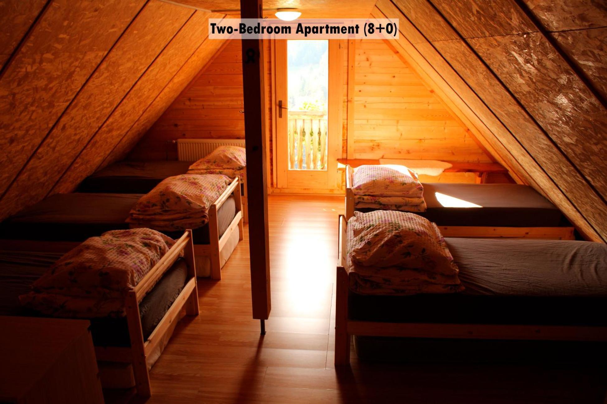 Apartments Farm House Uric Jesenice Exteriör bild