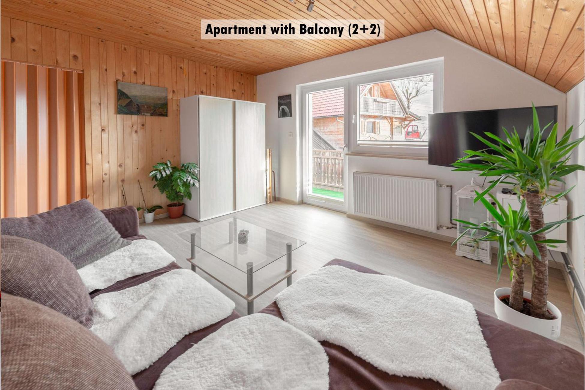 Apartments Farm House Uric Jesenice Exteriör bild
